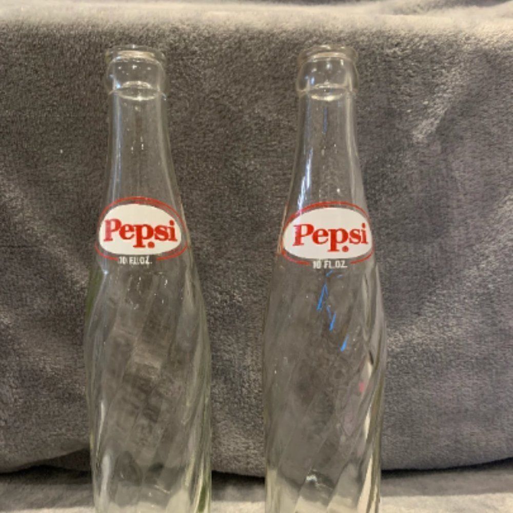 𝅺ANTIQUE 1960’s swirl Pepsi Cola bottle